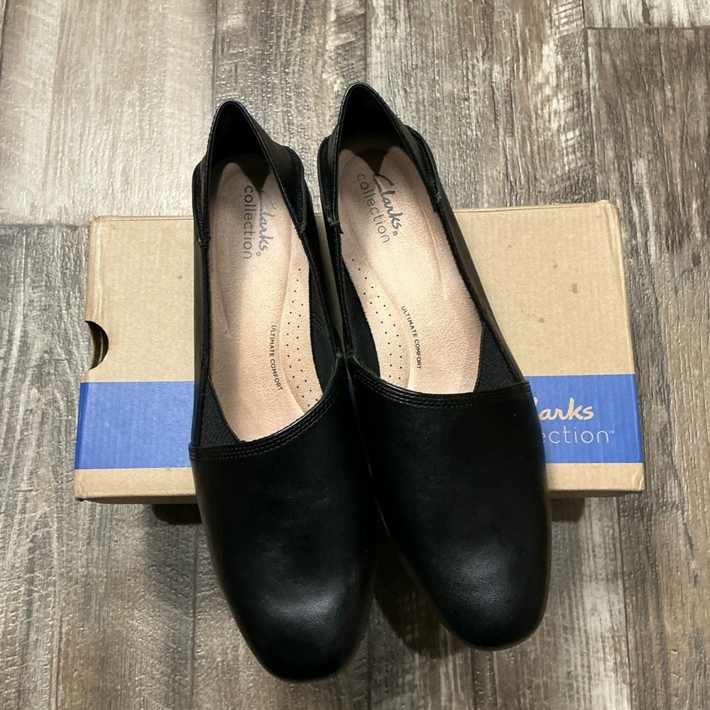 Clark’s Black Leather Low Block Heel Loafers Size 10 - Picture 16 of 16
